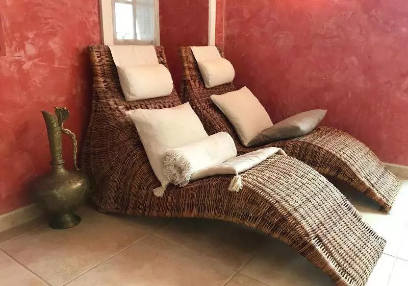 ペンション Chateau De Mathod Chambres D Hotes