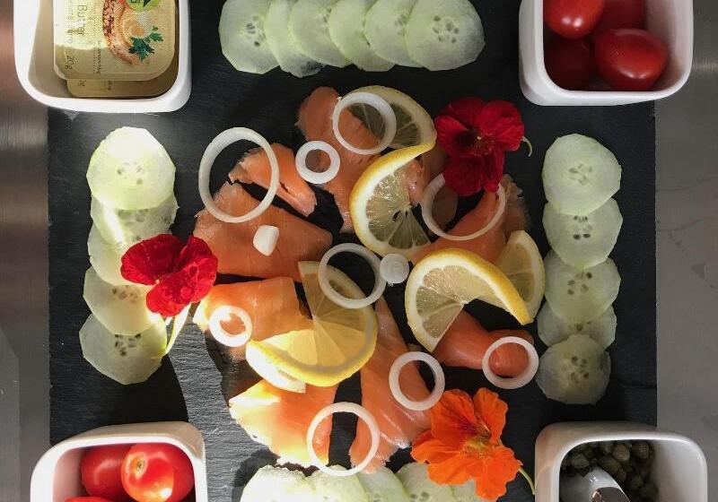 ペンション Chateau De Mathod Chambres D Hotes