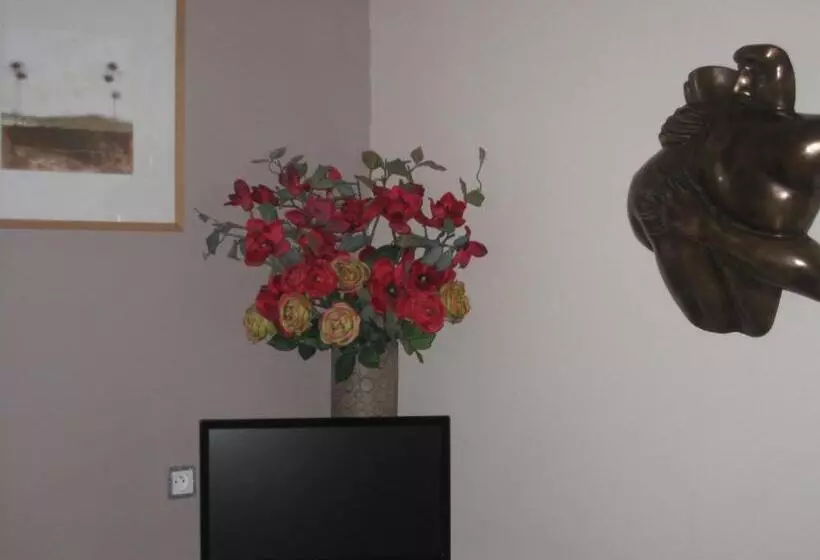 Majatalo Le Petit Cochon Chambre D` Hotes