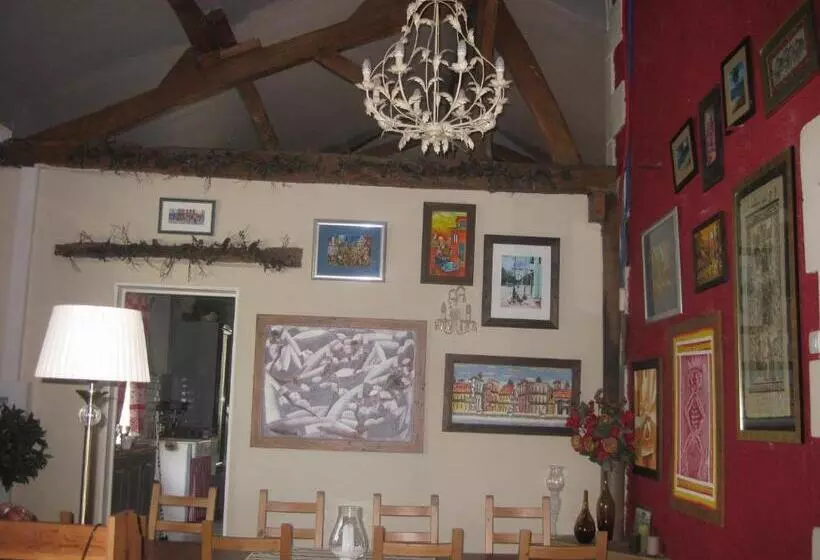 Majatalo Le Petit Cochon Chambre D` Hotes