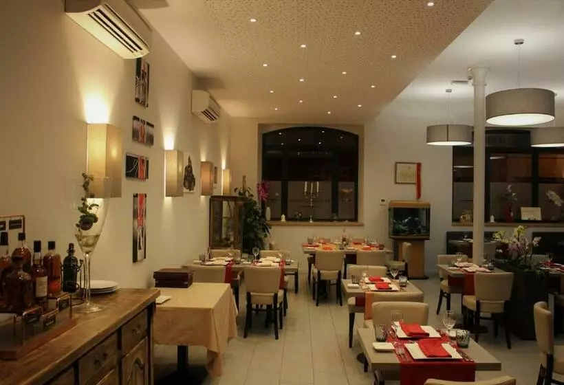 Majatalo Le Vic De De Lomagne