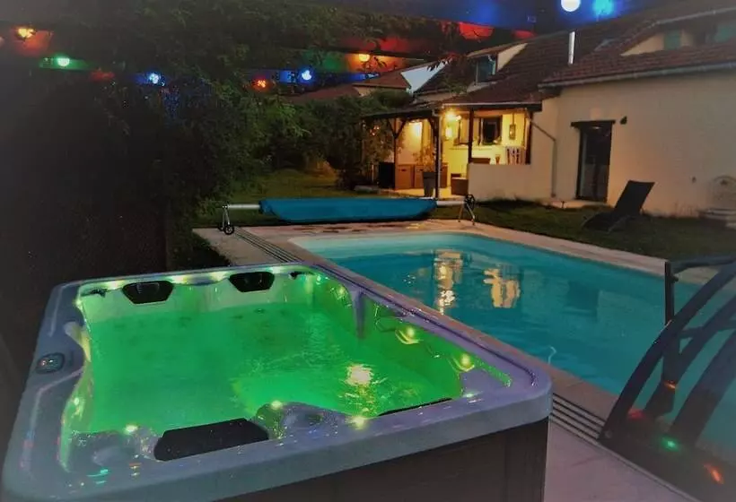 Majatalo Les Chambres Du Pressoir