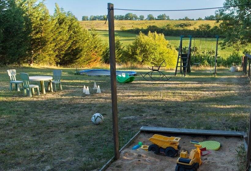 بنسيون Nature S Pace Holidays