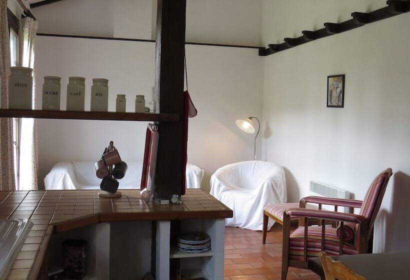 بنسيون Nature S Pace Holidays