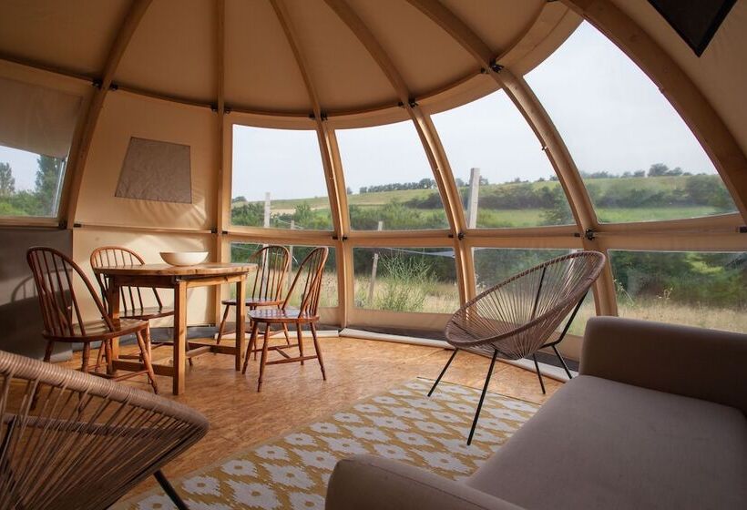 بنسيون Nature S Pace Holidays