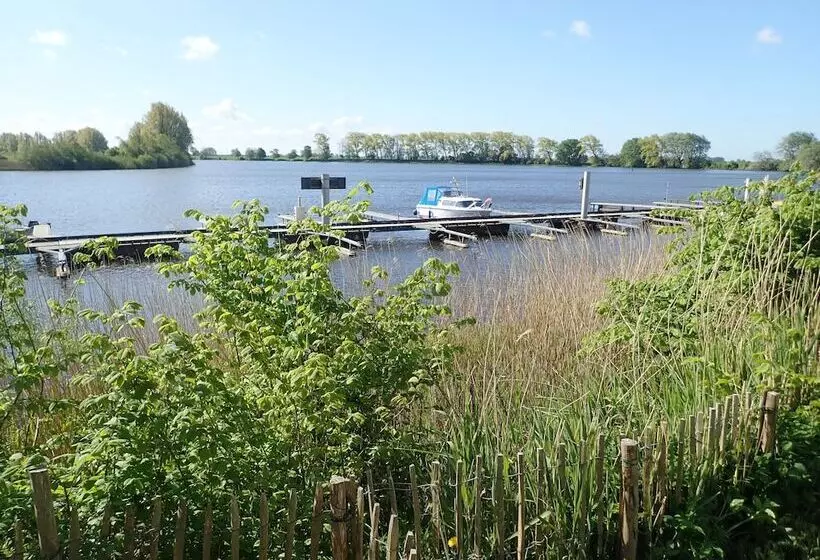 リゾートホテル Ferienpark Süderstapel