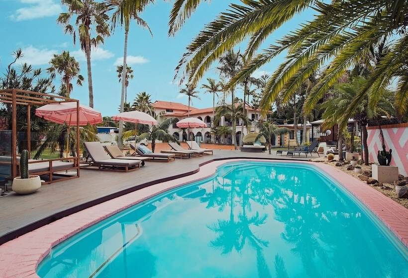 فندق على الطريق The Med Crescent Head