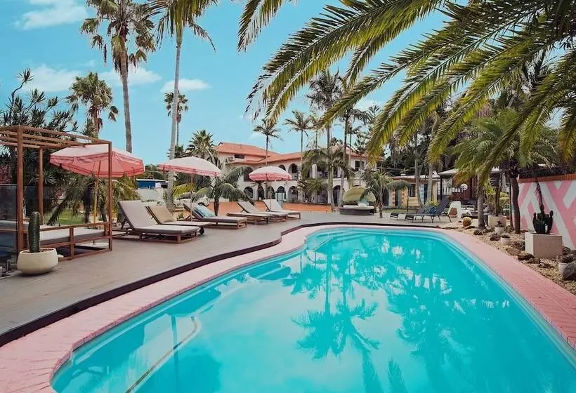 モーテル The Med Crescent Head