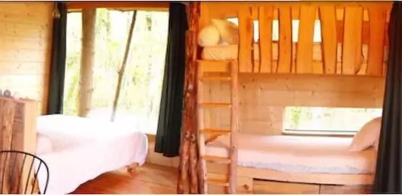 Aamiaismajoitus (B&B) Cabane Des Cerfs