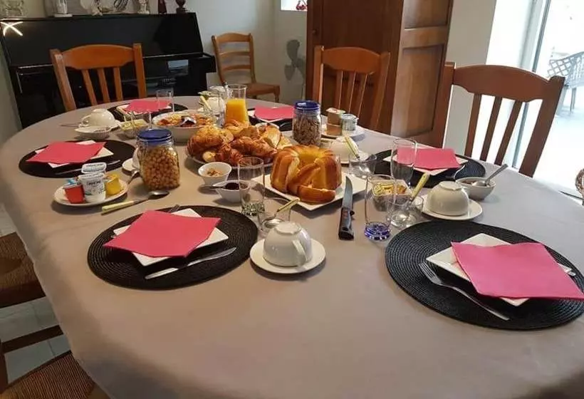 Aamiaismajoitus (B&B) Chez Onna