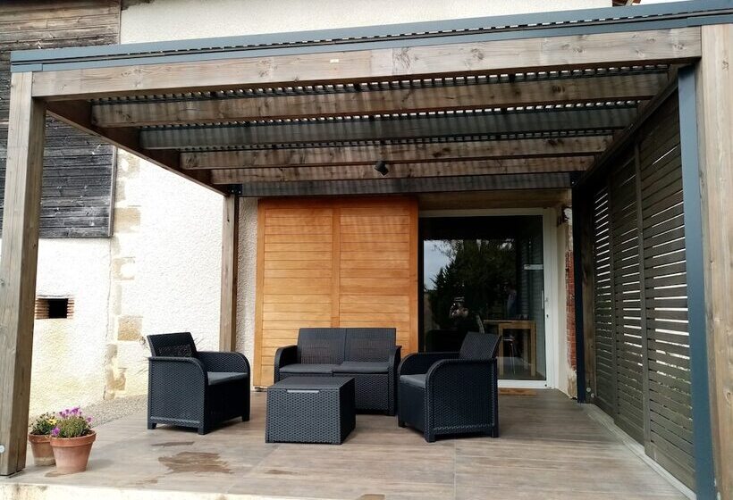 مبيت وإفطار La Gurlanne