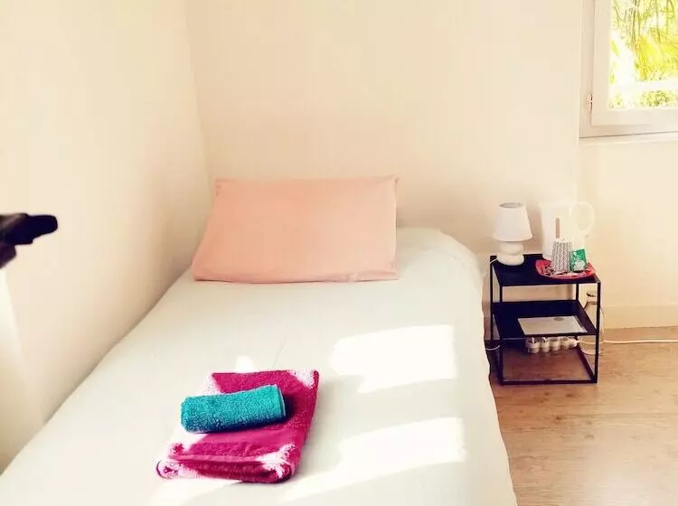 Aamiaismajoitus (B&B) La Gurlanne