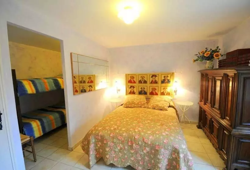 Aamiaismajoitus (B&B) Le Meix Des Fort Chambre D Hôtes