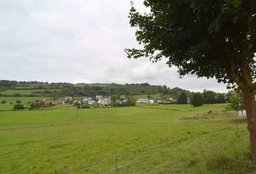 Cozy Apartment In Immerath Near Fishing