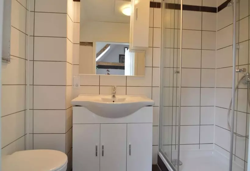 Cozy Apartment In Immerath Near Fishing