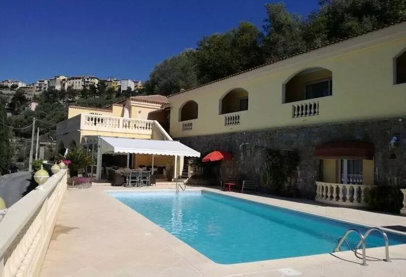 Hostelli Villa Santa Giusta
