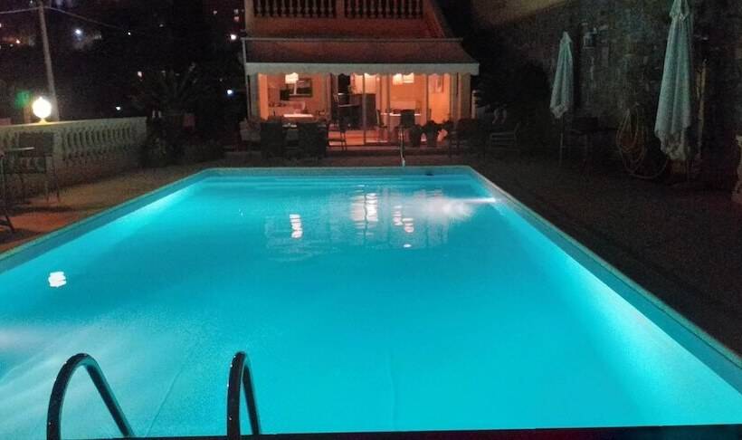 فندق فئة نجمة واحدة Villa Santa Giusta