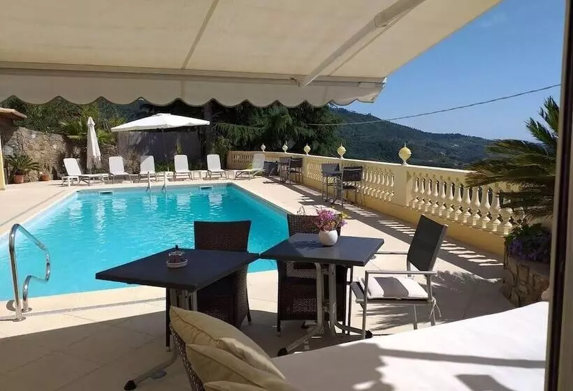 Hostelli Villa Santa Giusta