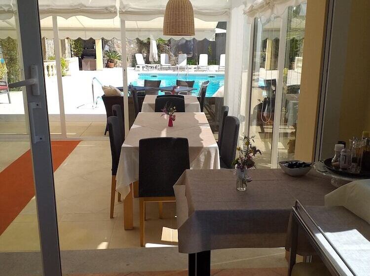 فندق فئة نجمة واحدة Villa Santa Giusta