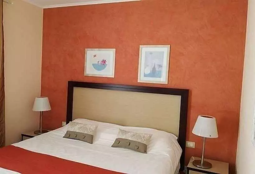 Hostelli Villa Santa Giusta