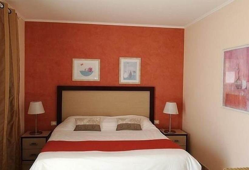 فندق فئة نجمة واحدة Villa Santa Giusta