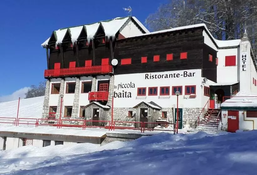 Hotelli La Piccola Baita