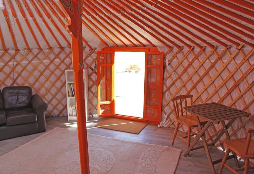 Отель Les Yourtes D'agnac