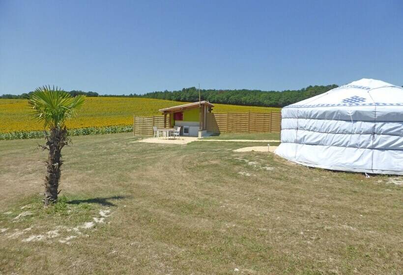 Отель Les Yourtes D'agnac