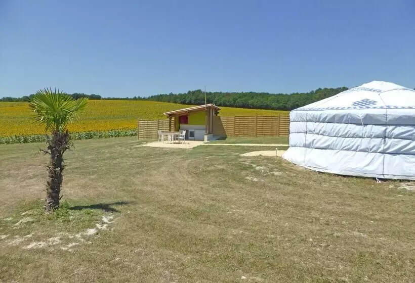 ホテル Les Yourtes D'agnac