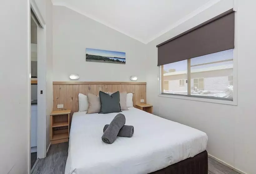 Hotelli Reflections Lake Glenbawn   Holiday Park