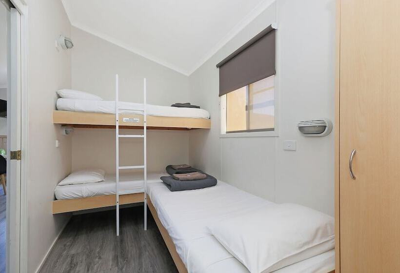 호텔 Reflections Lake Glenbawn Holiday Park