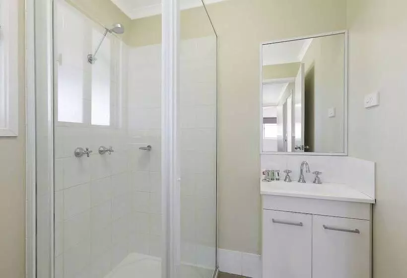 Hotelli Reflections Lake Glenbawn   Holiday Park