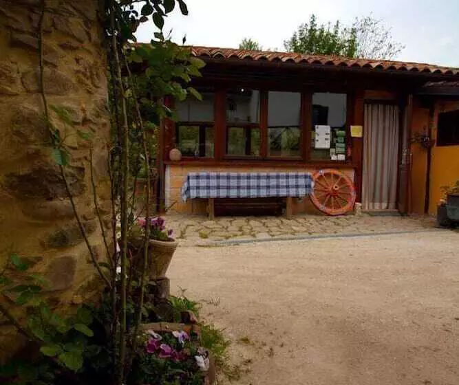 Maaseutuhotelli Azienda Agrituristica La Canestra