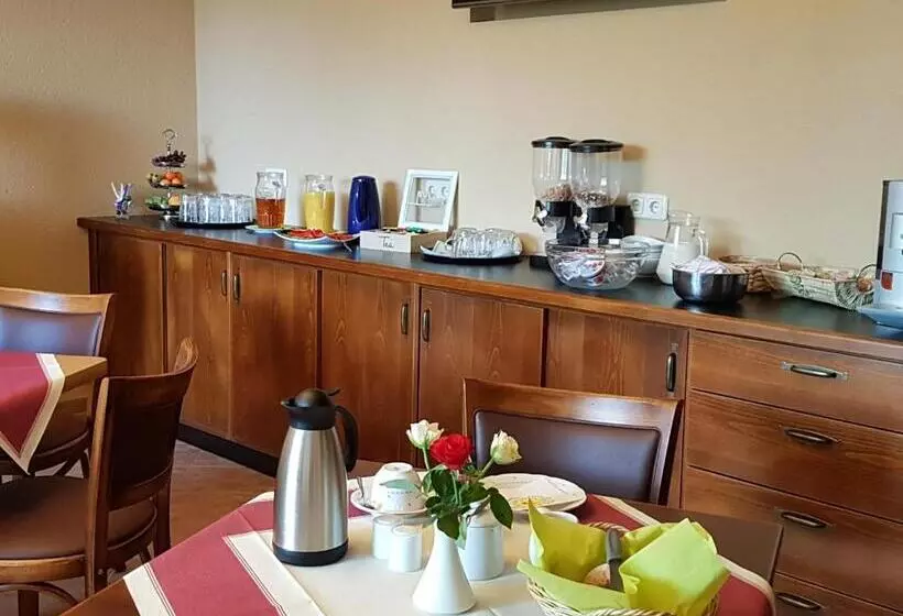 ペンション Gasthof Zur Friedenseiche