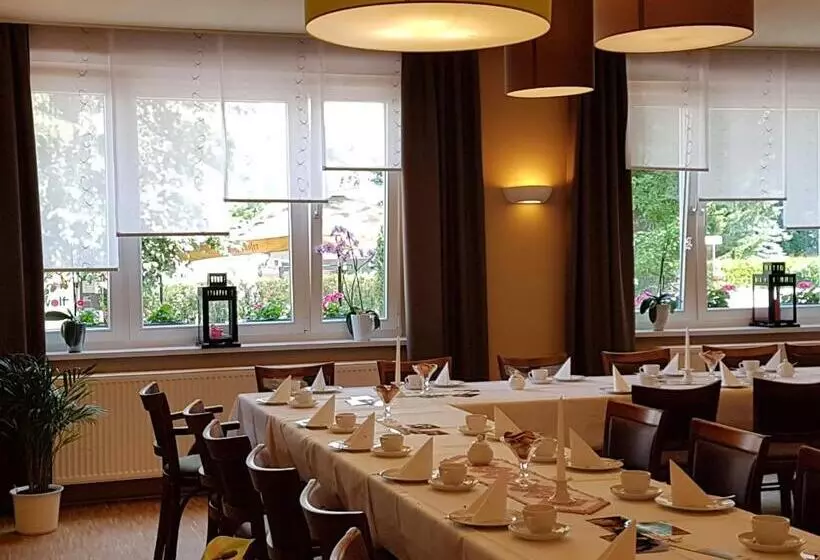 ペンション Gasthof Zur Friedenseiche