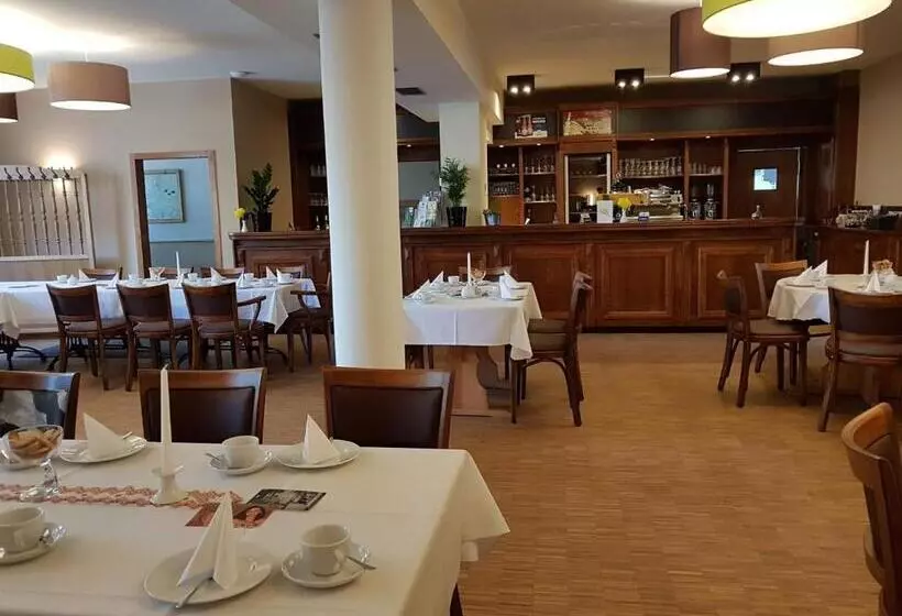 ペンション Gasthof Zur Friedenseiche