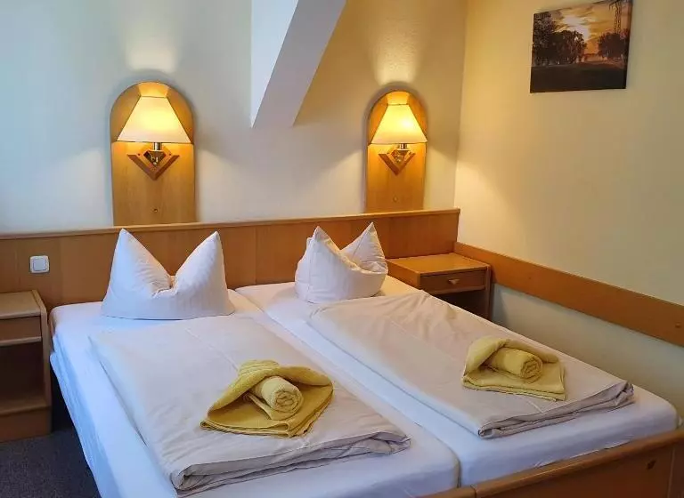 ペンション Gasthof Zur Friedenseiche