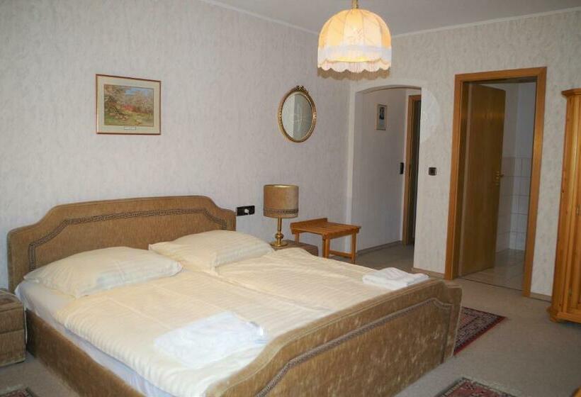 بنسيون Haus Barnabas Im Engel, Gasthaus Engel