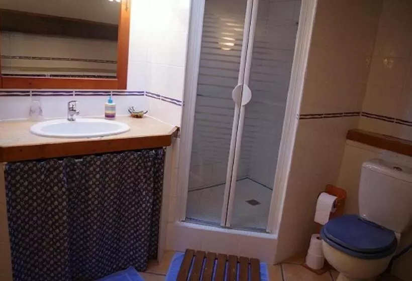 Majatalo La Ferme De Menoun