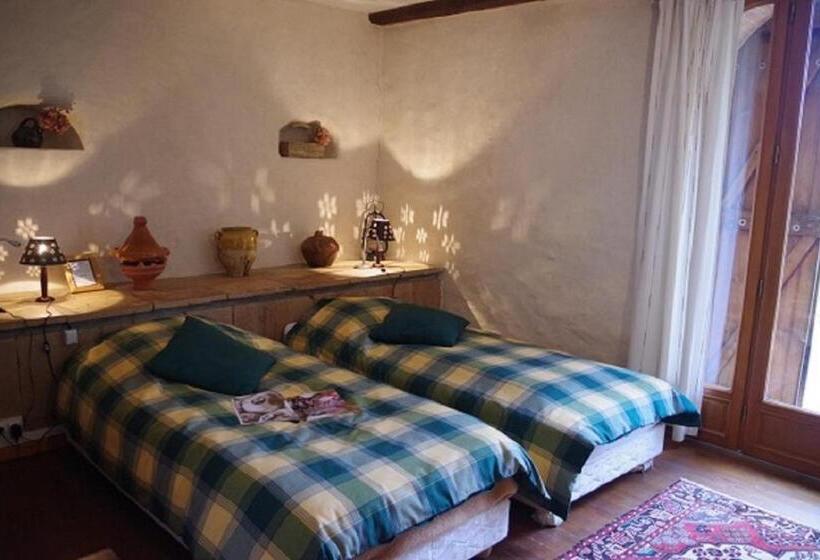 بنسيون La Ferme De Menoun