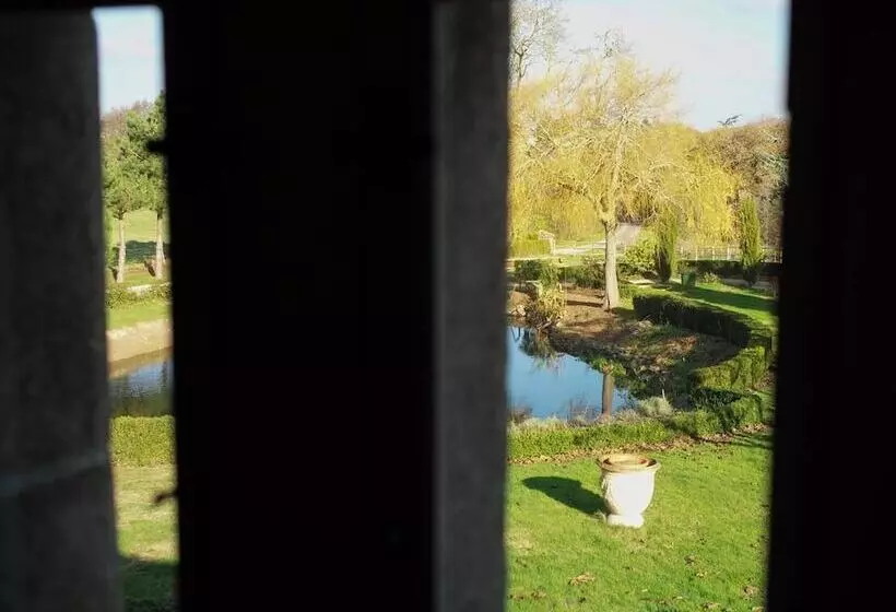 ペンション Logis De La Robliniere