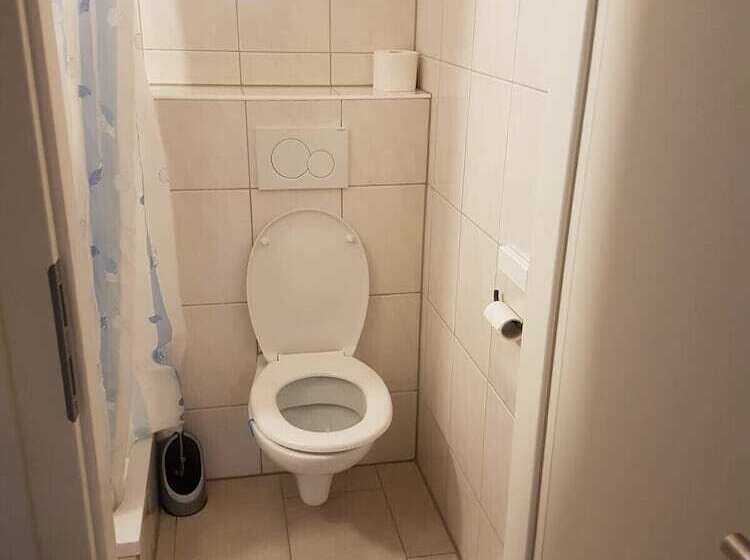 Pensione Monteurzimmer Aks