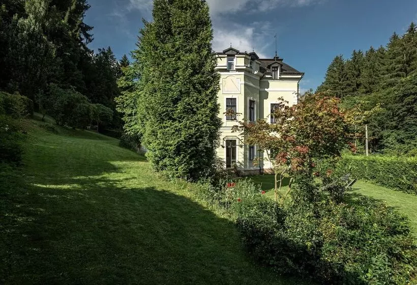 ペンション Penzion Vila Julie