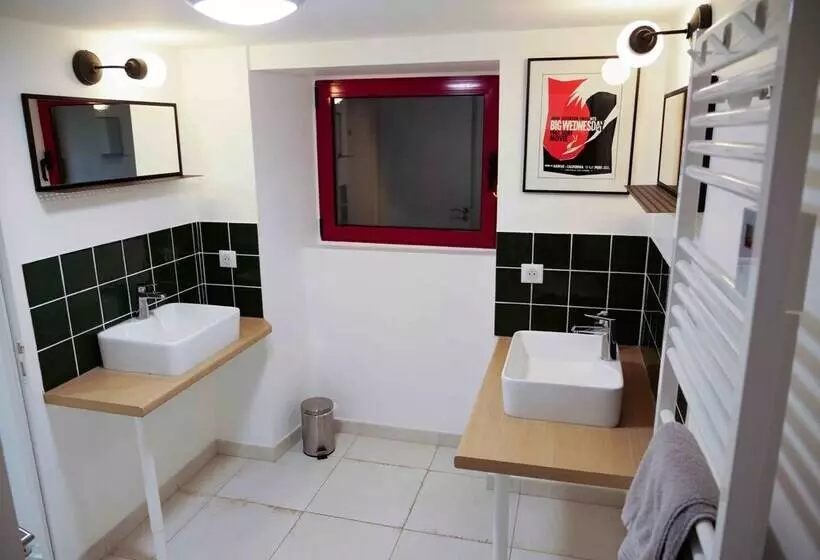 Majatalo Surf Camp Xxix