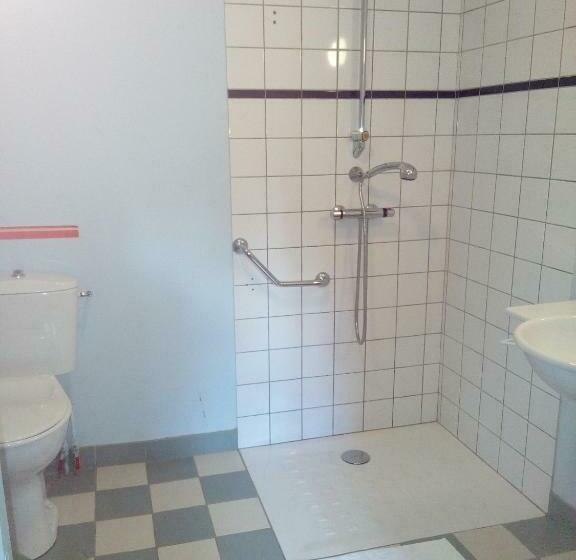 مبيت وإفطار Château Du Bourg