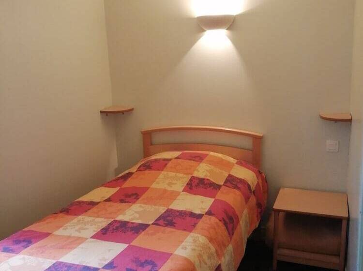 مبيت وإفطار Château Du Bourg