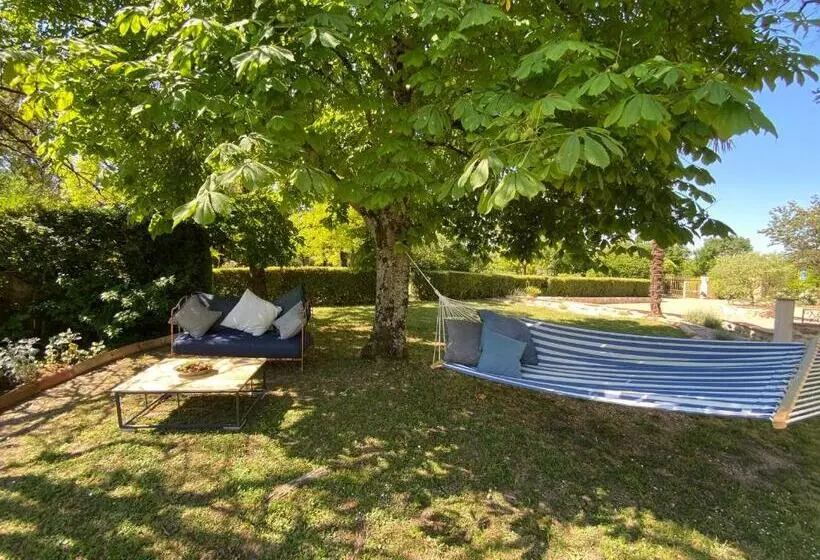 Aamiaismajoitus (B&B) Maison Mûrier