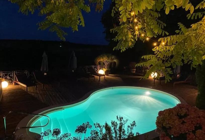 Aamiaismajoitus (B&B) Maison Mûrier