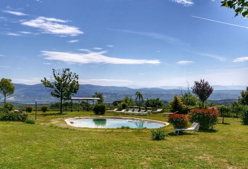 Cozy Cottage In Graffignano Italy With Swimming Pool