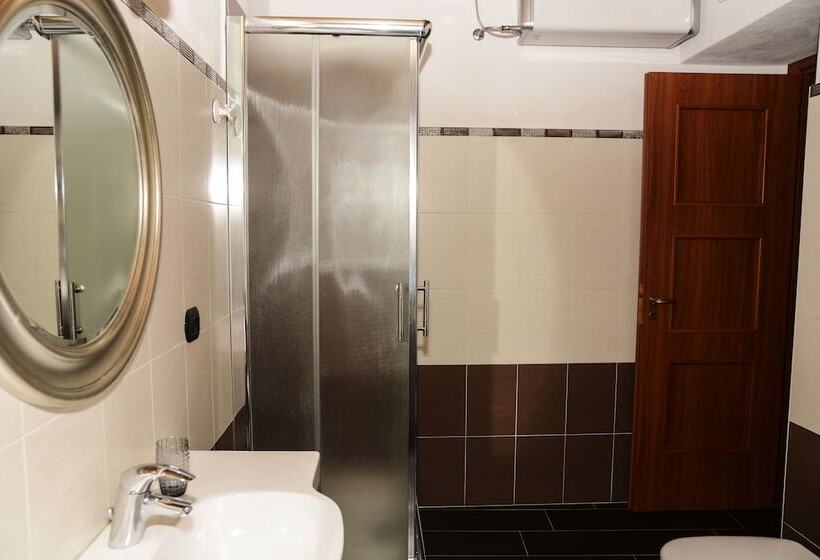 Хостел Palazzo Del Baglivo Cilento Hotel & Spa